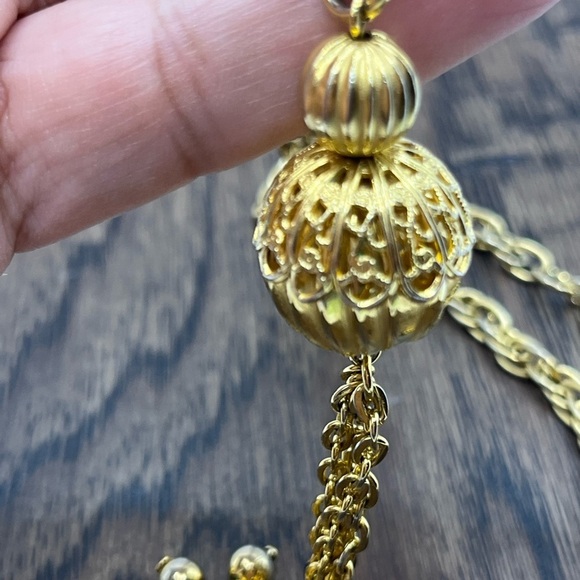 Necklace Chic Gold Tone Filigree Sphere Tassel Necklace Vintage - Picture 10 of 12